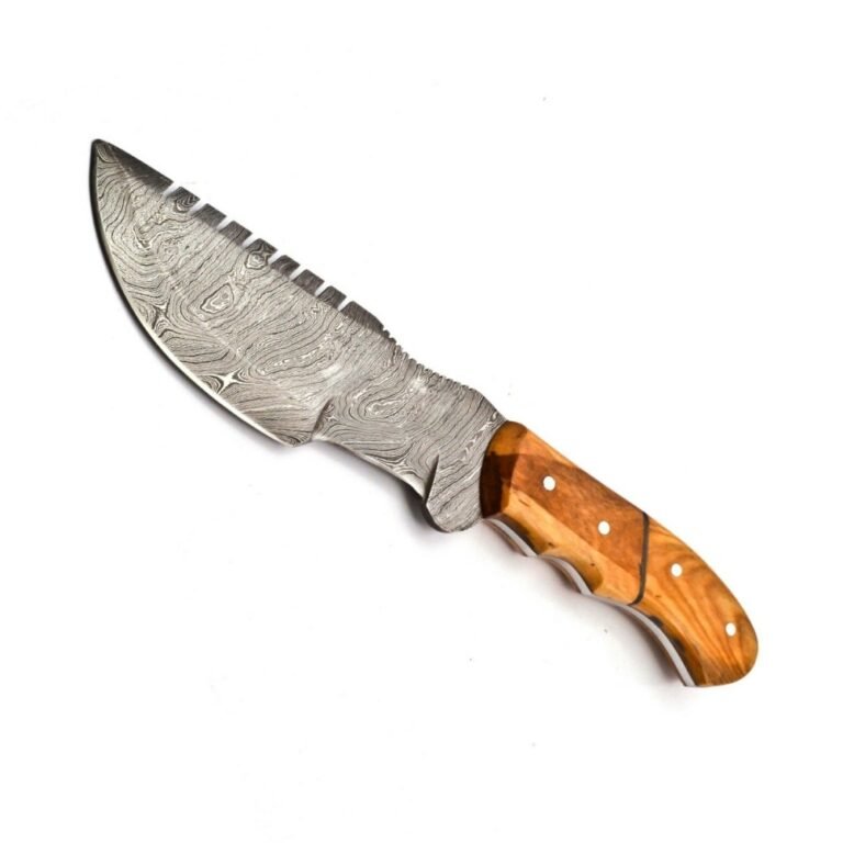 Tracker knife with Damascus Blade