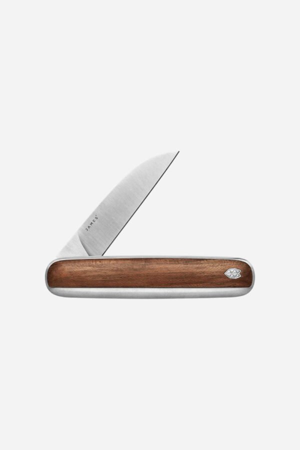 Sharp aesthetics with quality materials and understated elegance